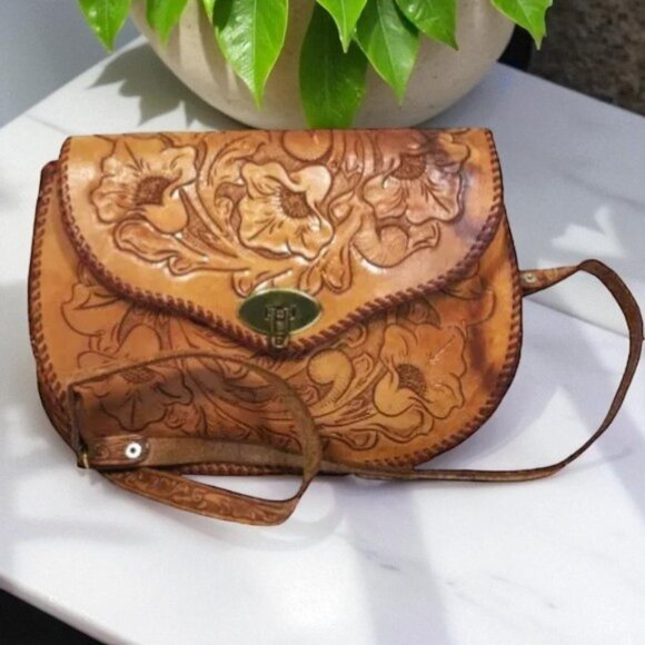 Vintage Handbags - Vintage 70s Tooled Leather Shoulder Bag Hibiscus Floral